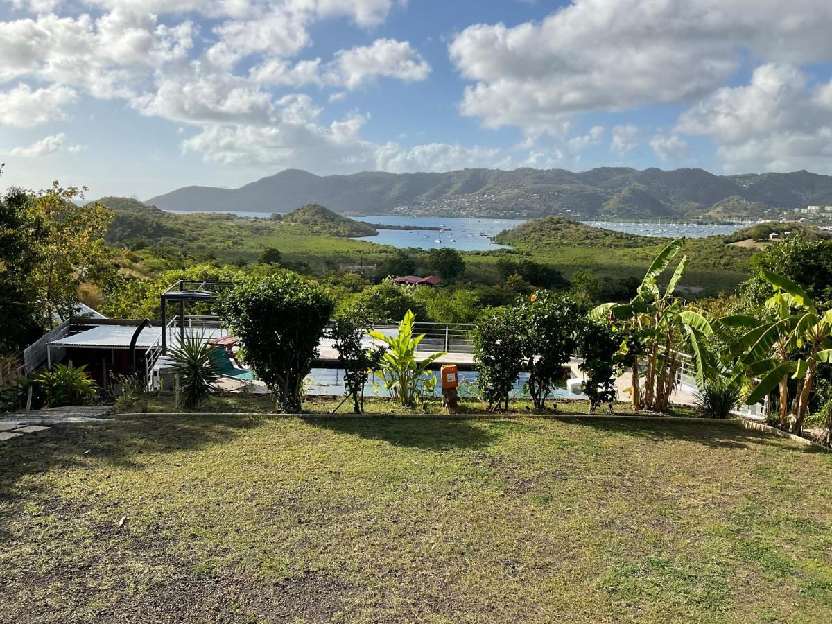 Bas De Villa Piscine Petit Versailles Sainte Anne Luaran gambar